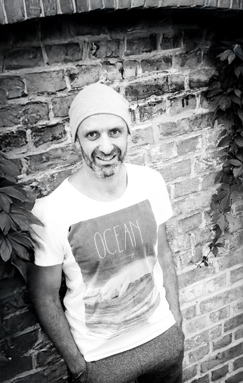 Daniel Kuom, Porträt