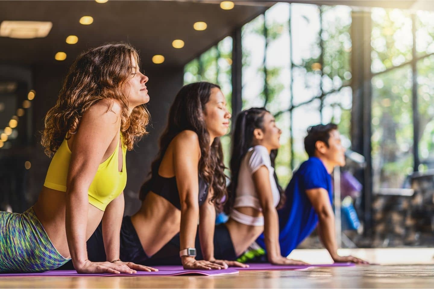 Yoga und mentale Gesundheit: Wie die Praxis das Gehirn „neu verschaltet“ und die Resilienz stärkt